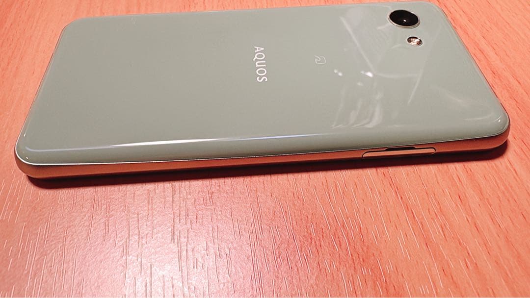 SoftBank Aquos R2 compact SIMフリー化済　64GB