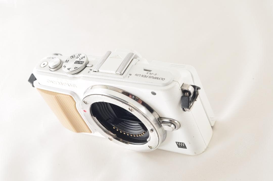 【C1111】OLYMPUS オリンパス PEN Lite E-PL5 ホワイト