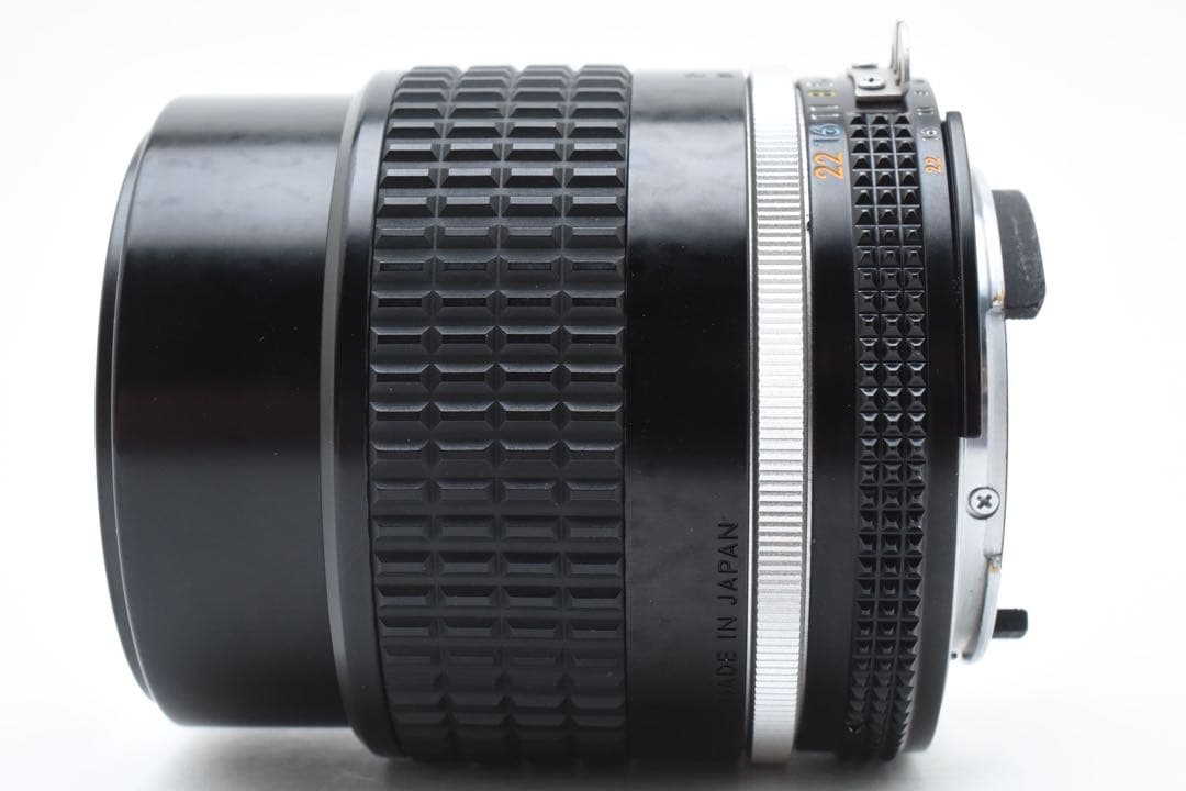 Nikon ニコンAI-S 105mm f/2.5