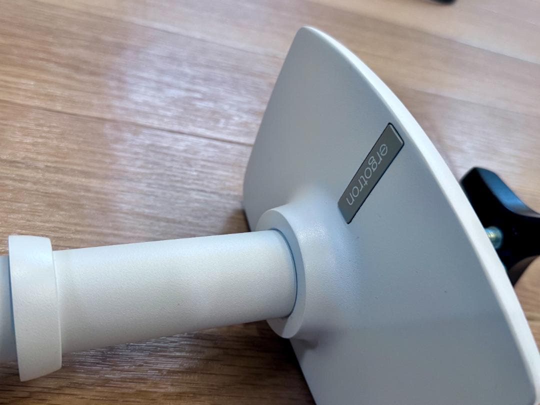 工*藤様 Ergotron LX Dual Stacking Arm ホワイト