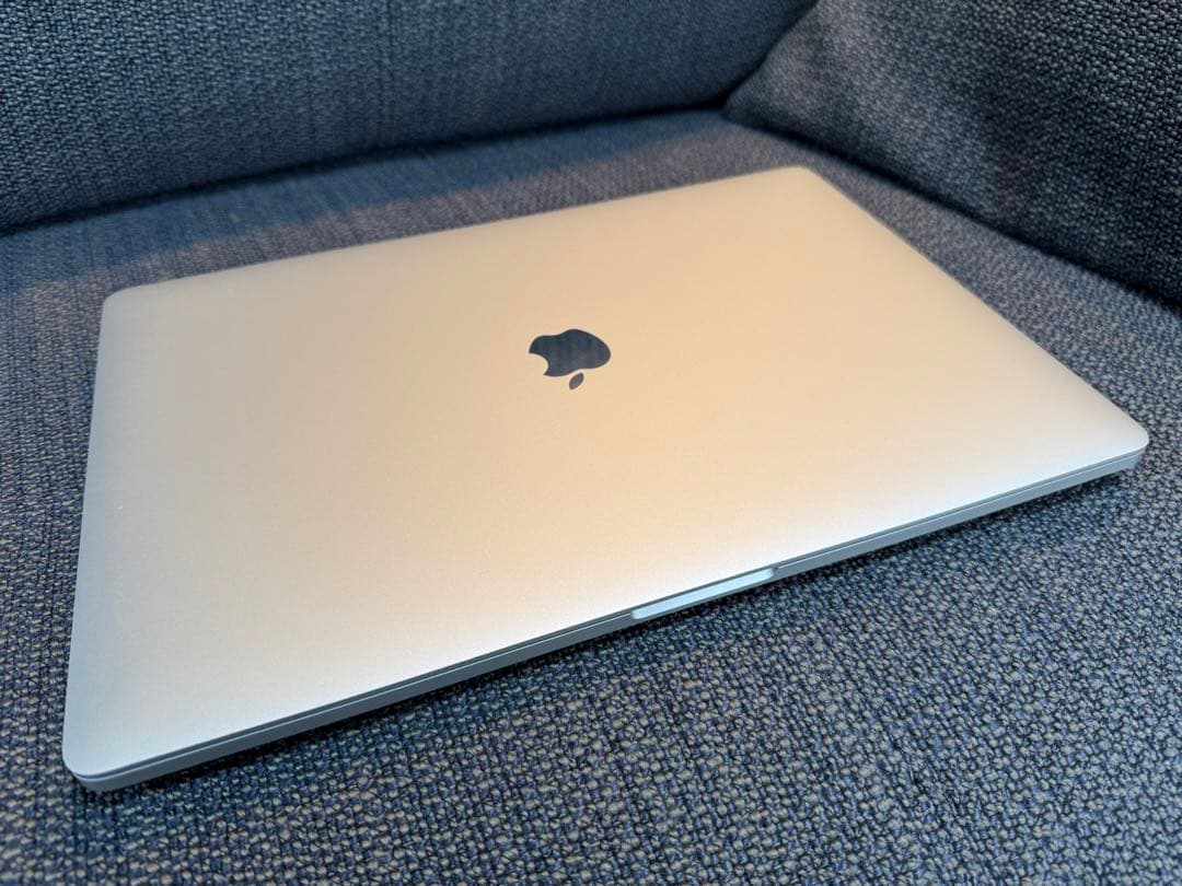 MacBook本体 MacBook Pro 16 2019 core i7 16GB 512GB