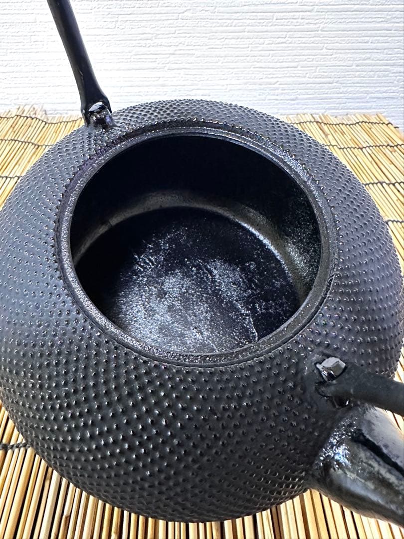 未使用品　南部特製銘(宝星堂)造　１５型アラレ　南部鉄瓶　南部鉄器　調理器具