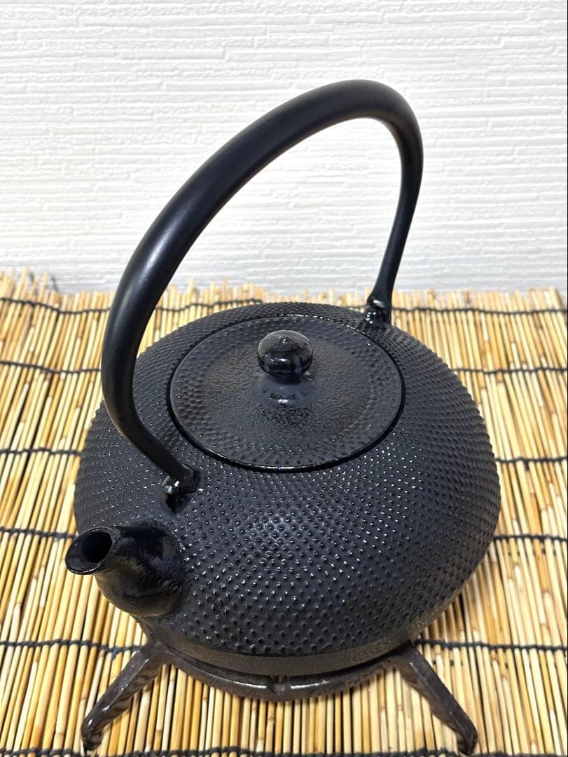 未使用品　南部特製銘(宝星堂)造　１５型アラレ　南部鉄瓶　南部鉄器　調理器具