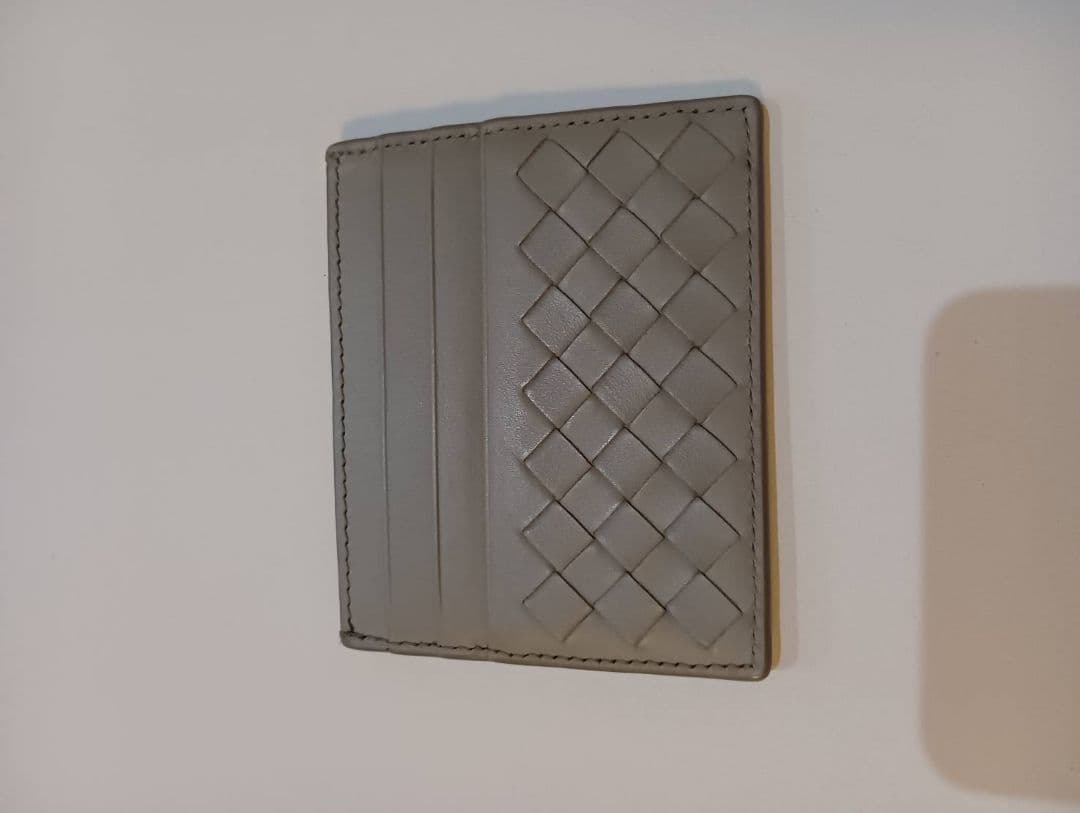 ボッテガヴェネタ イントレチャート カードケース グレージュ