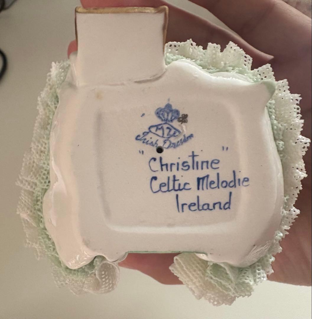 Irish Dresden アイリッシュドレスデン　レース陶器人形2体セット