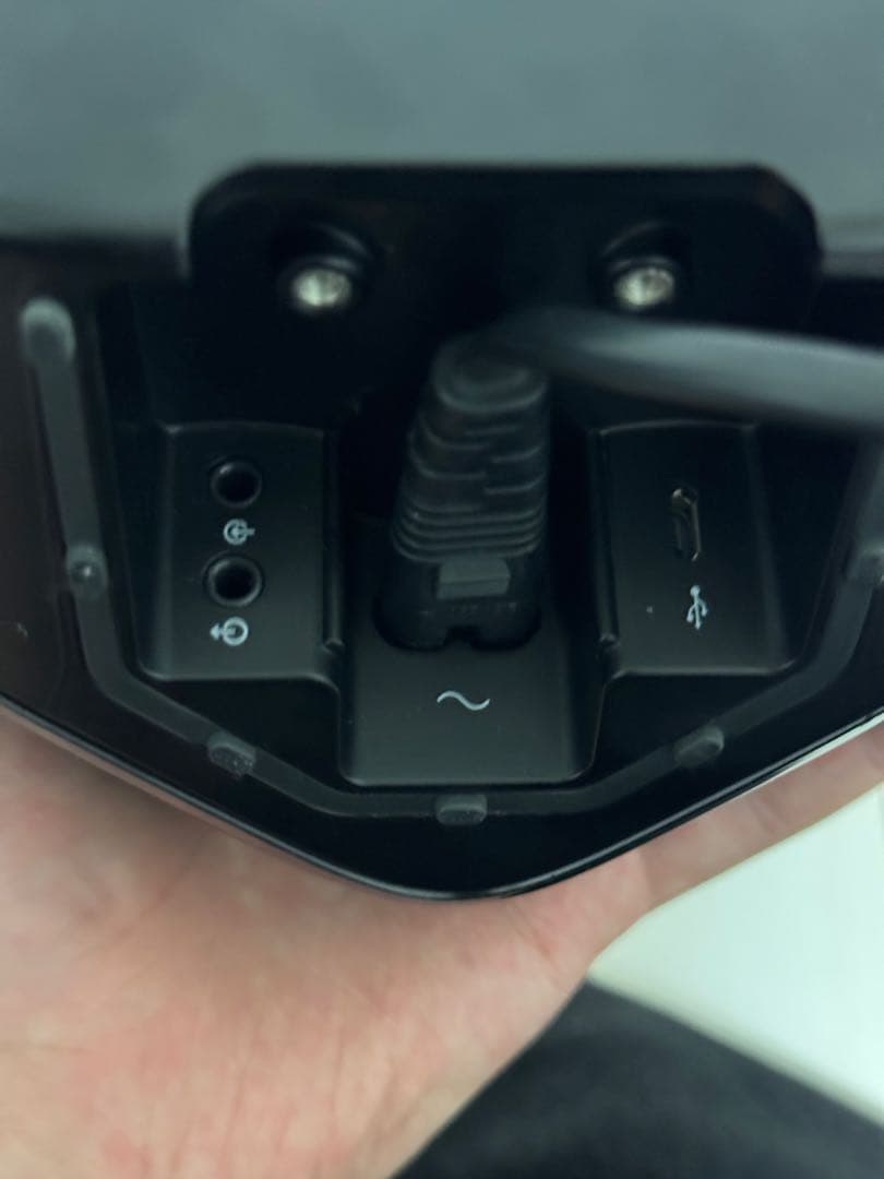 B&O S3 六角形ワイヤレススピーカー