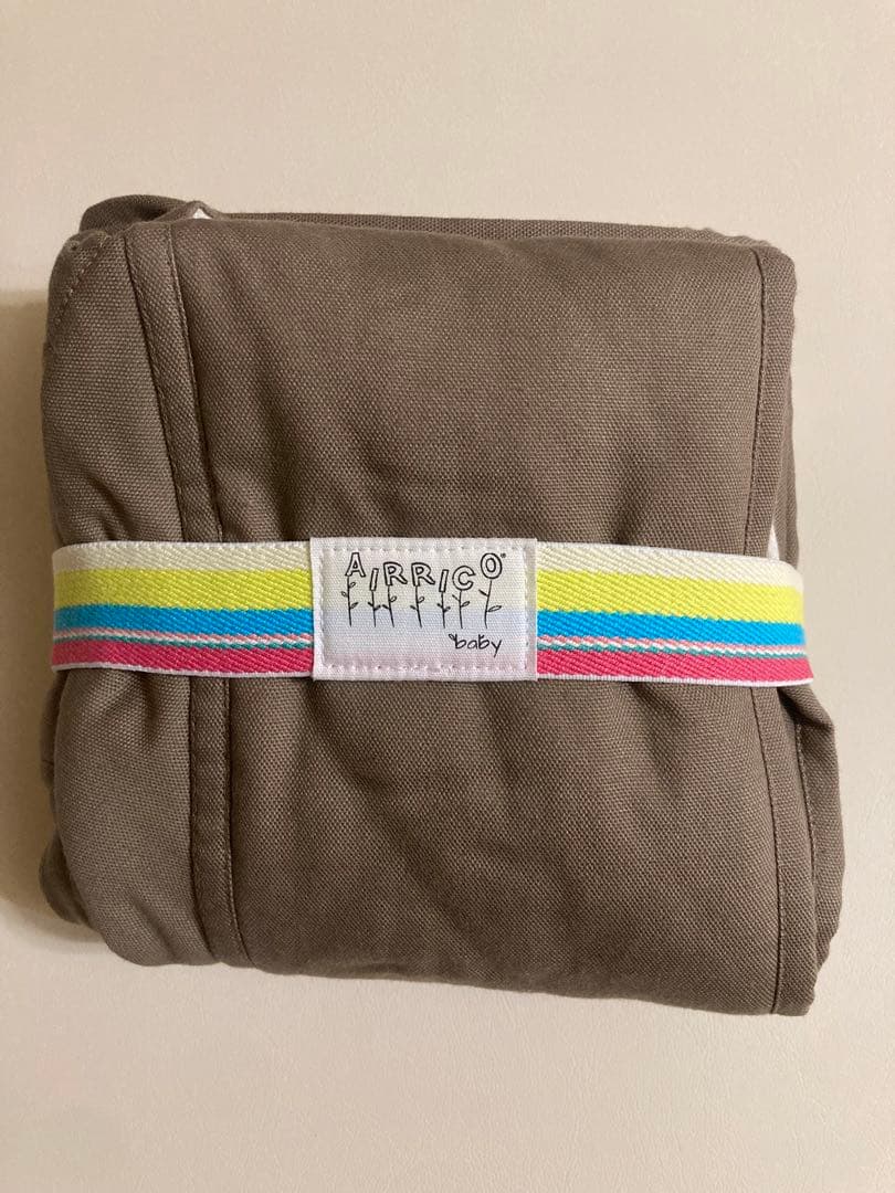 【新品同様】エアリコ グレイッシュブラウン Size1 サイズ1 抱っこ紐