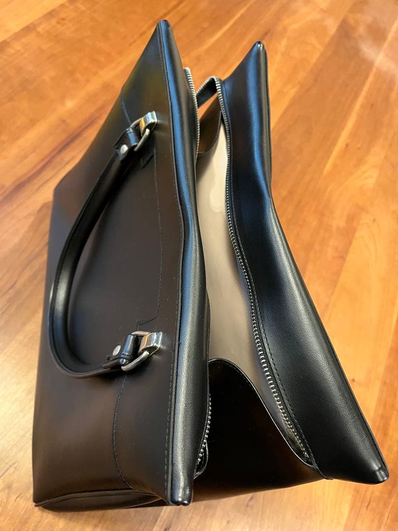 新品タグ付き コムデギャルソン バック 黒 COMME des GARCONS