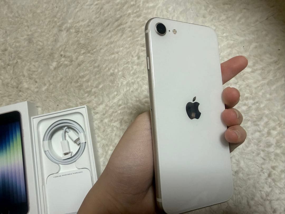 【美品】iPhonese2 64GB バッテリー残量81%