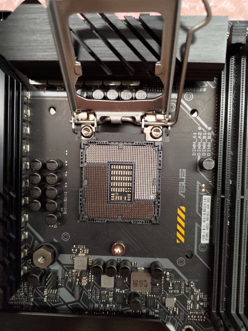 ASUS TUF GAMING Z590-PLUS WiFi マザーボード