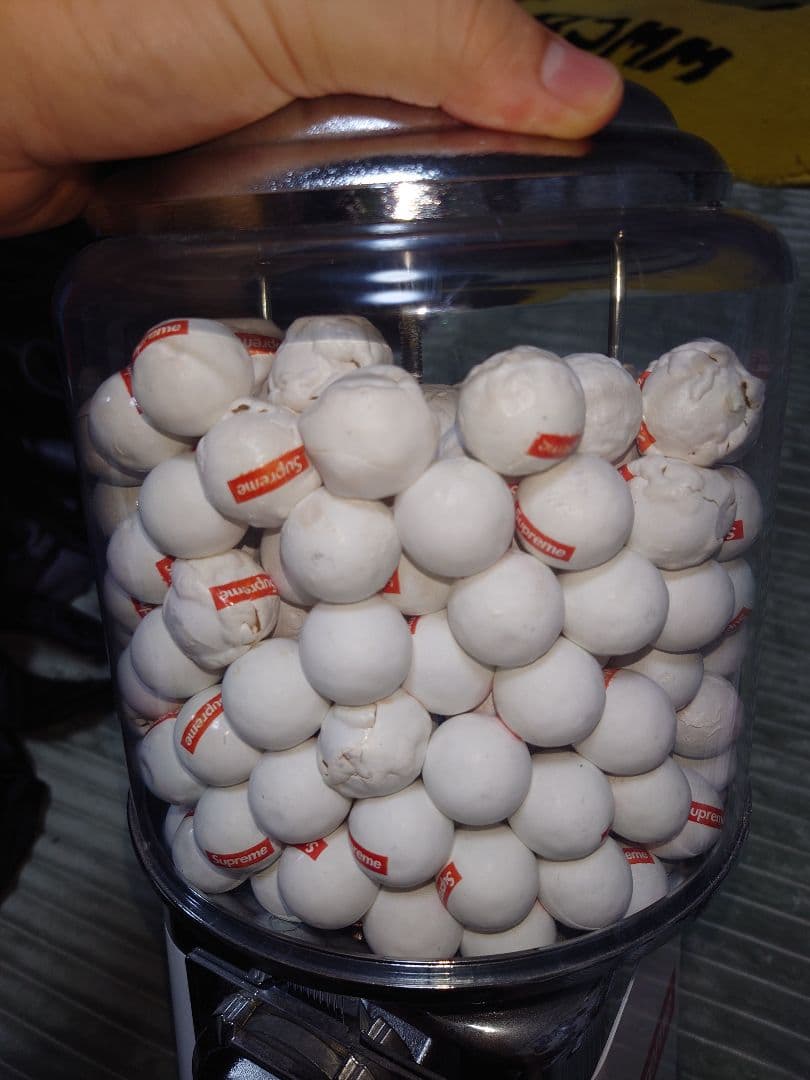 最終価格 Supreme Beaver Gumball machine