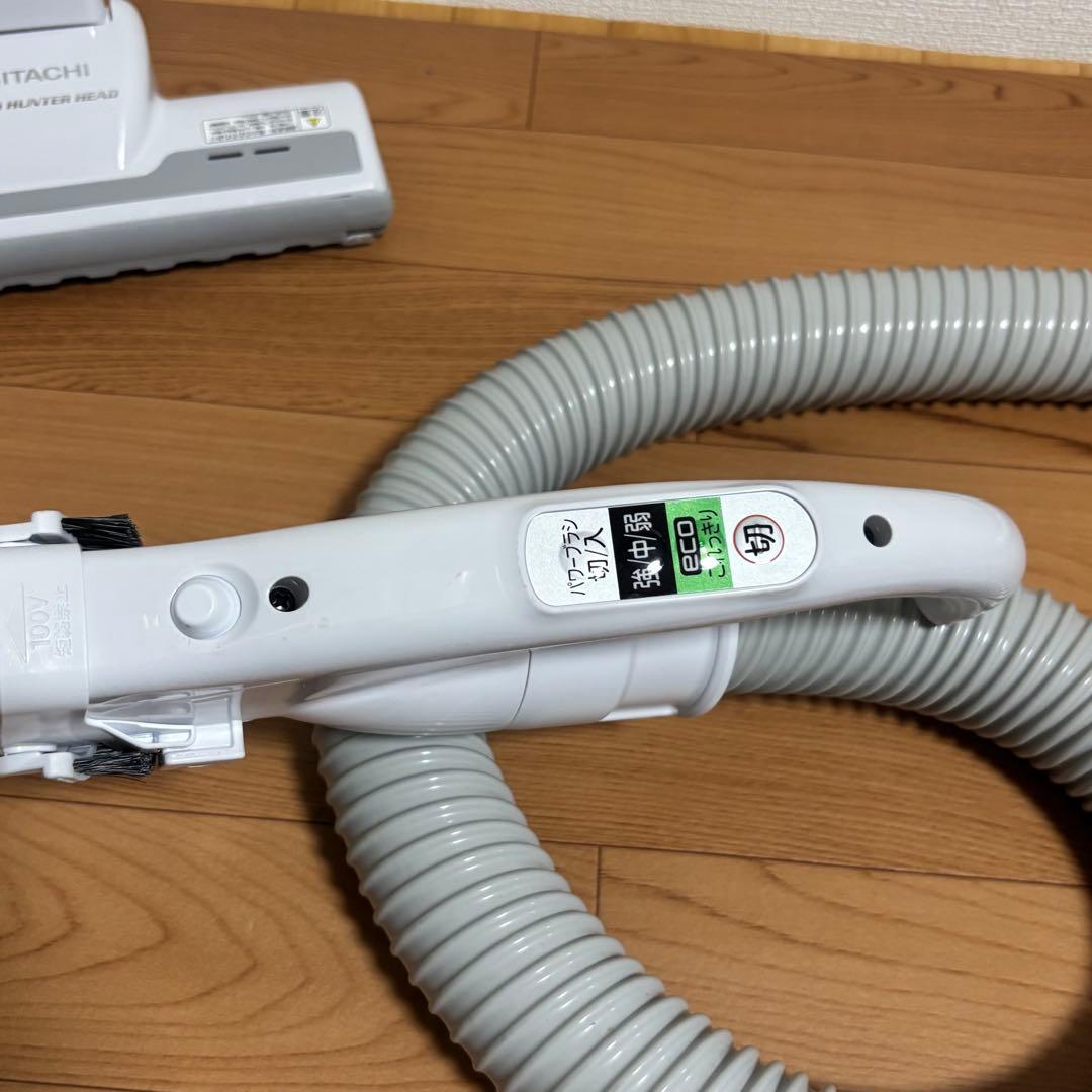 【美品】2023年日本製掃除機　日立CV-KP90K 紙パック掃除機