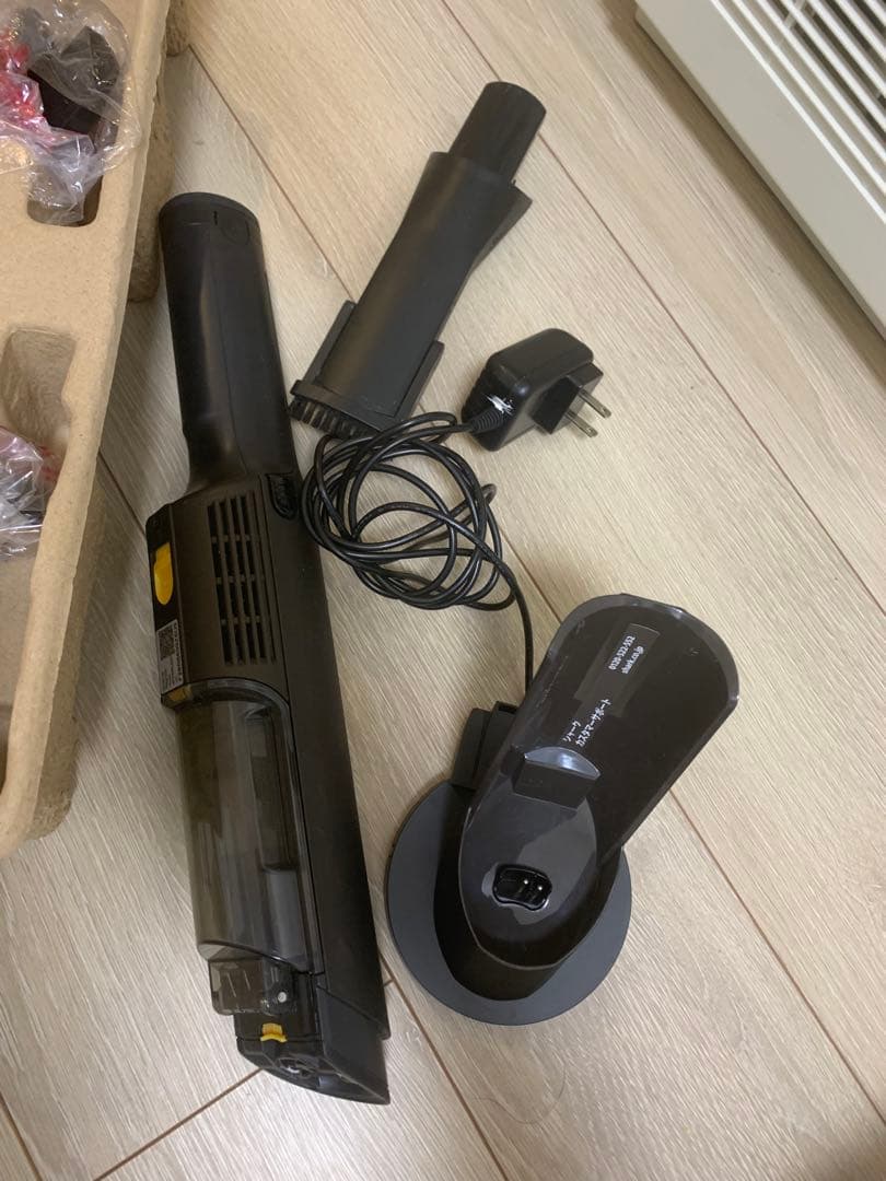 M*i様 充電式ハンディクリーナー