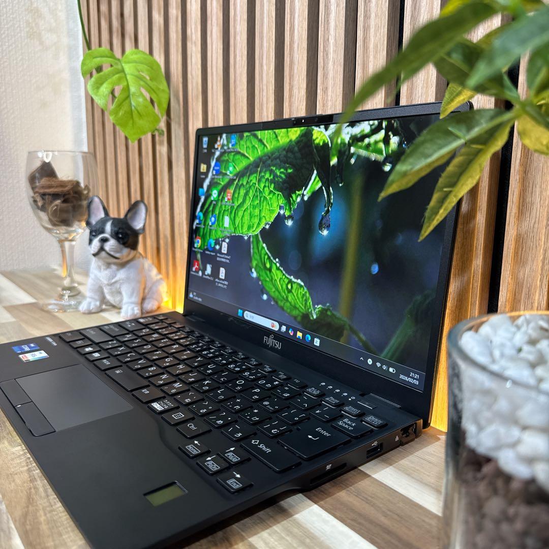 超軽量‼️LIFEBOOK☘️最高峰i7☘第11世代☘️フルHD☘最新ノートパソコン