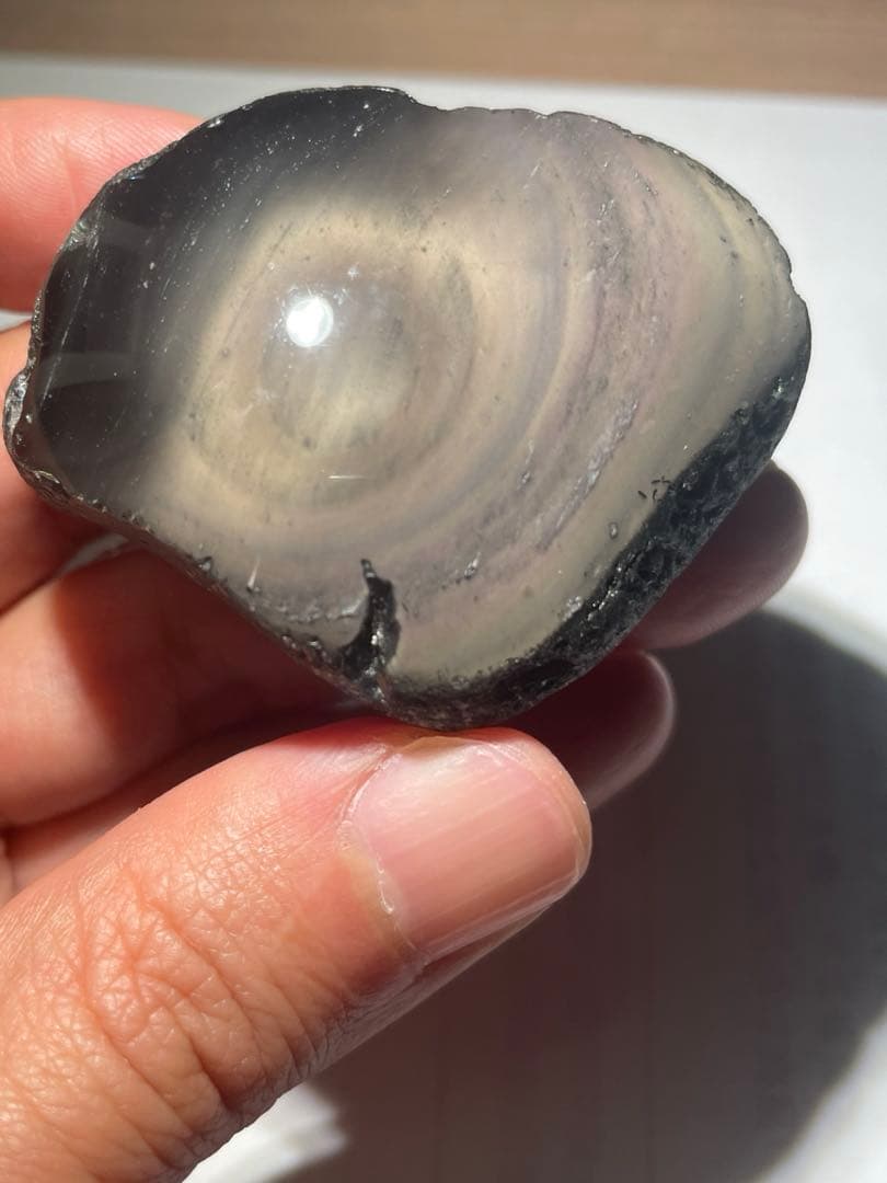 研磨品　十勝石玲瓏　淡ピンクベースオーロラ　レインボーオブシディアン
