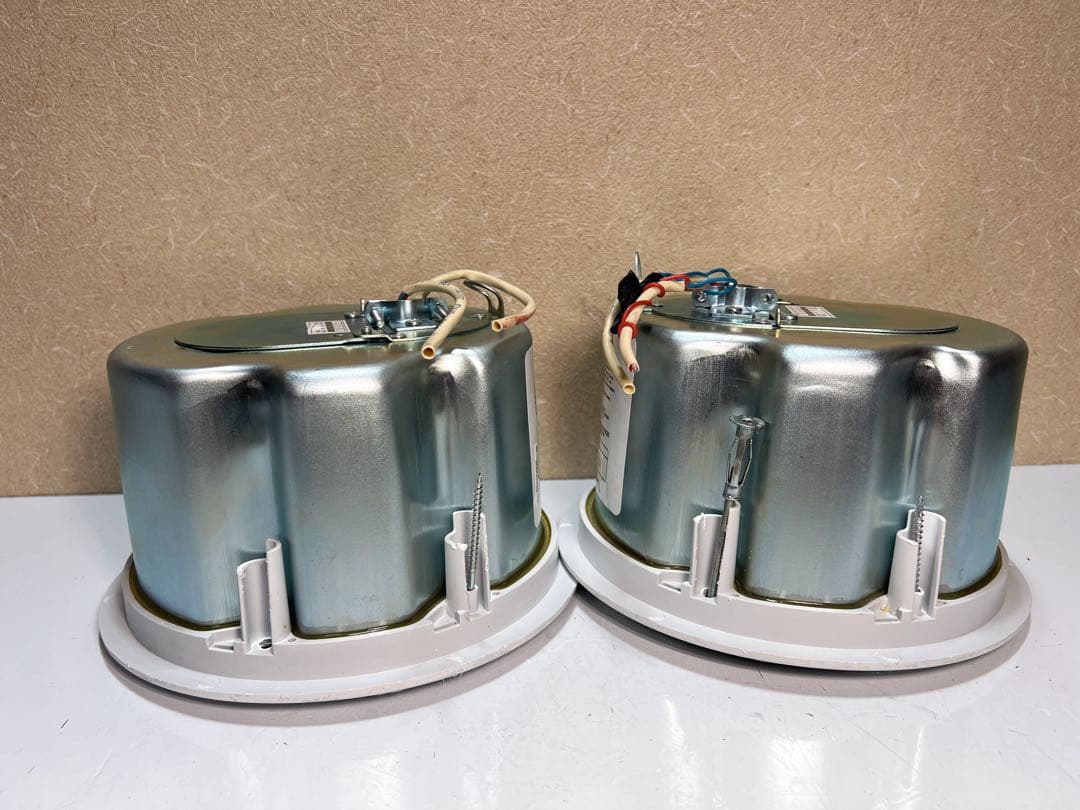 REAW コマーシャル CIS300 天井モニター