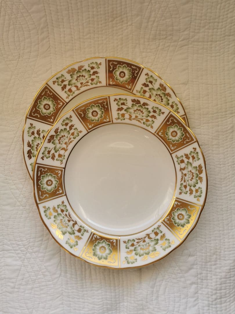 ロイヤルクラウンダービー グリーンダービーパネル≒22㎝ラージプレート２枚セット