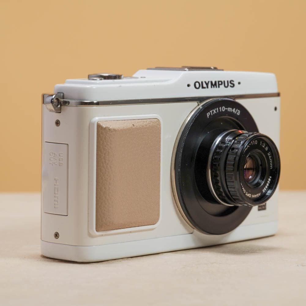 【写ルンです感覚のコンデジ】OLYMPUS PEN E-P1 24mm