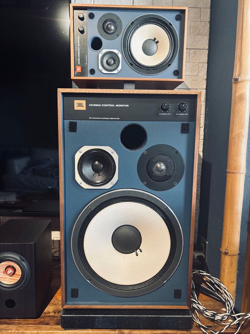 週末限定値下げ！　JBL 4312M WX ペア美品シリアル連番サランネット綺麗