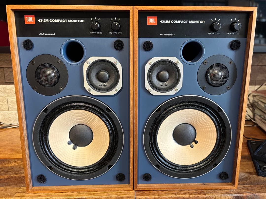 週末限定値下げ！　JBL 4312M WX ペア美品シリアル連番サランネット綺麗