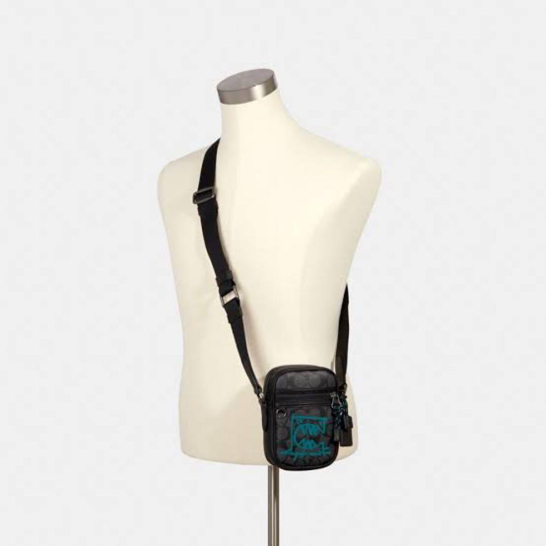 Terrain Crossbody（テレイン クロスボディ）