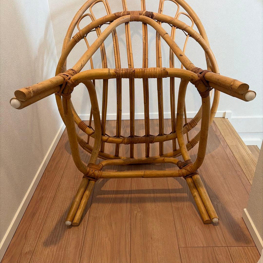 ウニコ　カージュ　 ラタン製オープンチェア 白クッション