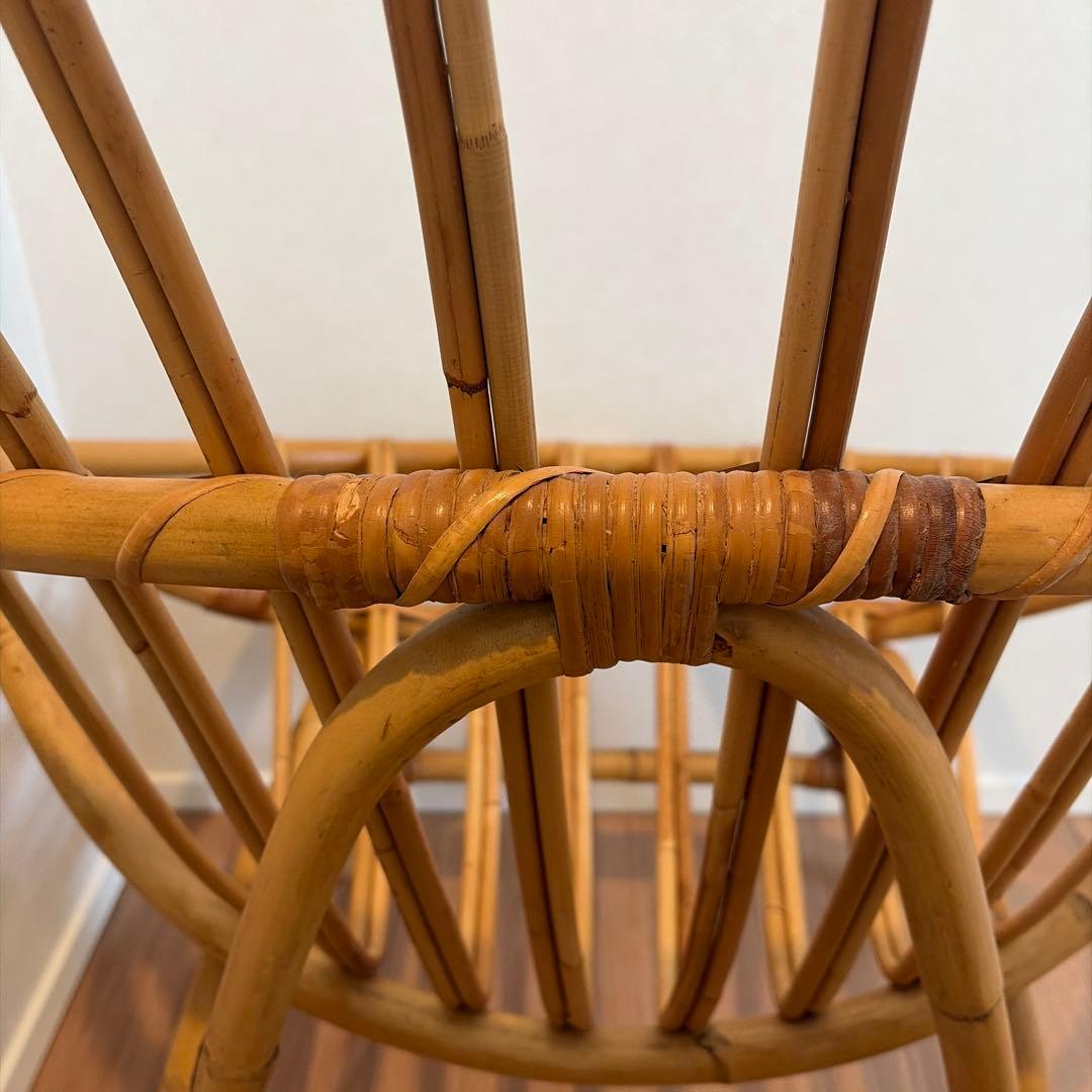 ウニコ　カージュ　 ラタン製オープンチェア 白クッション