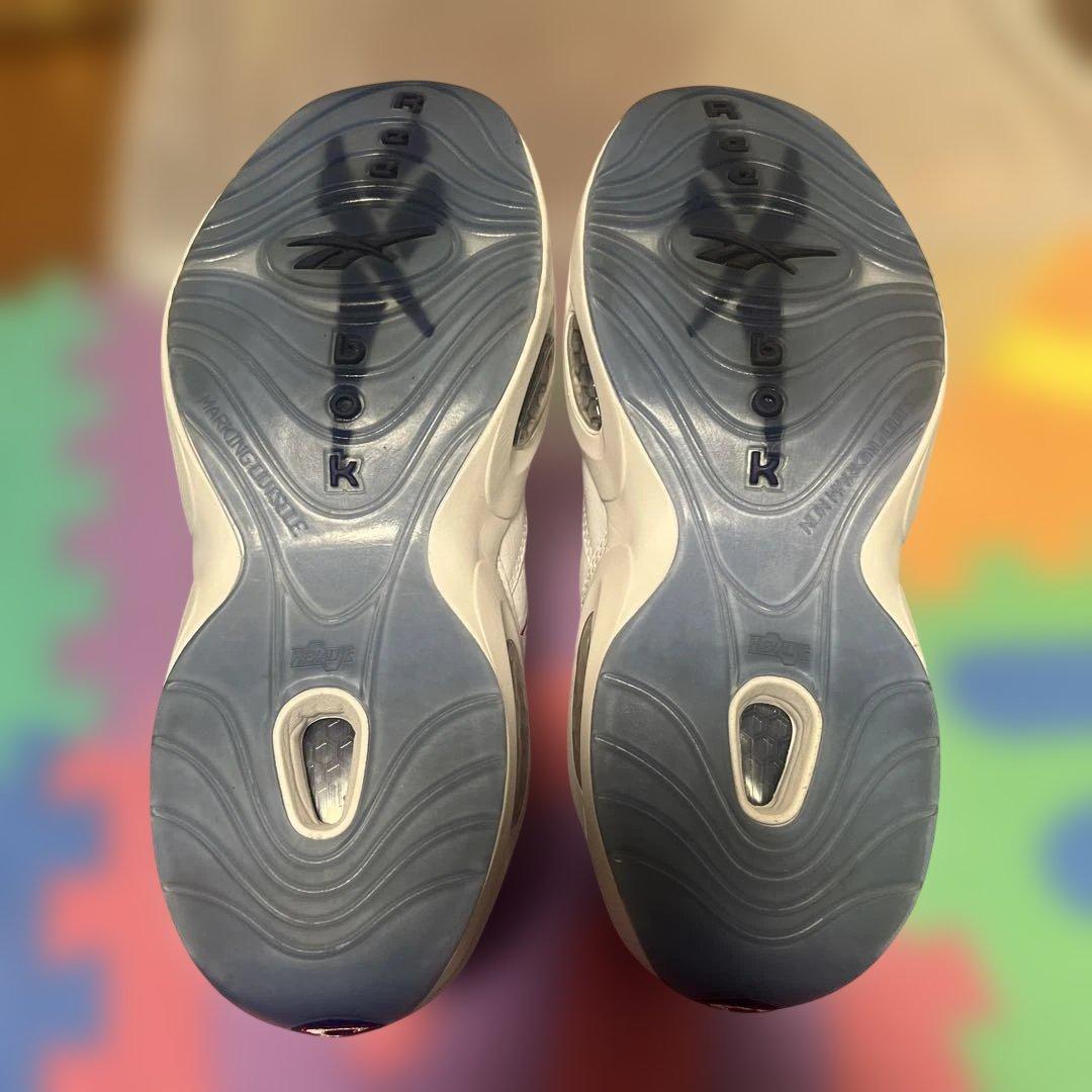 Reebok question midバスケットシューズ ホワイト/ネイビー