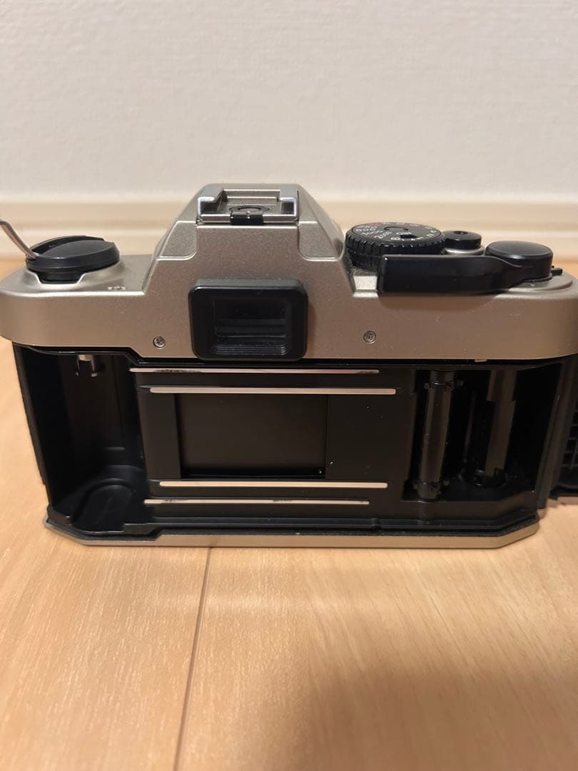 フィルム一眼レフカメラ　Nikon FM10