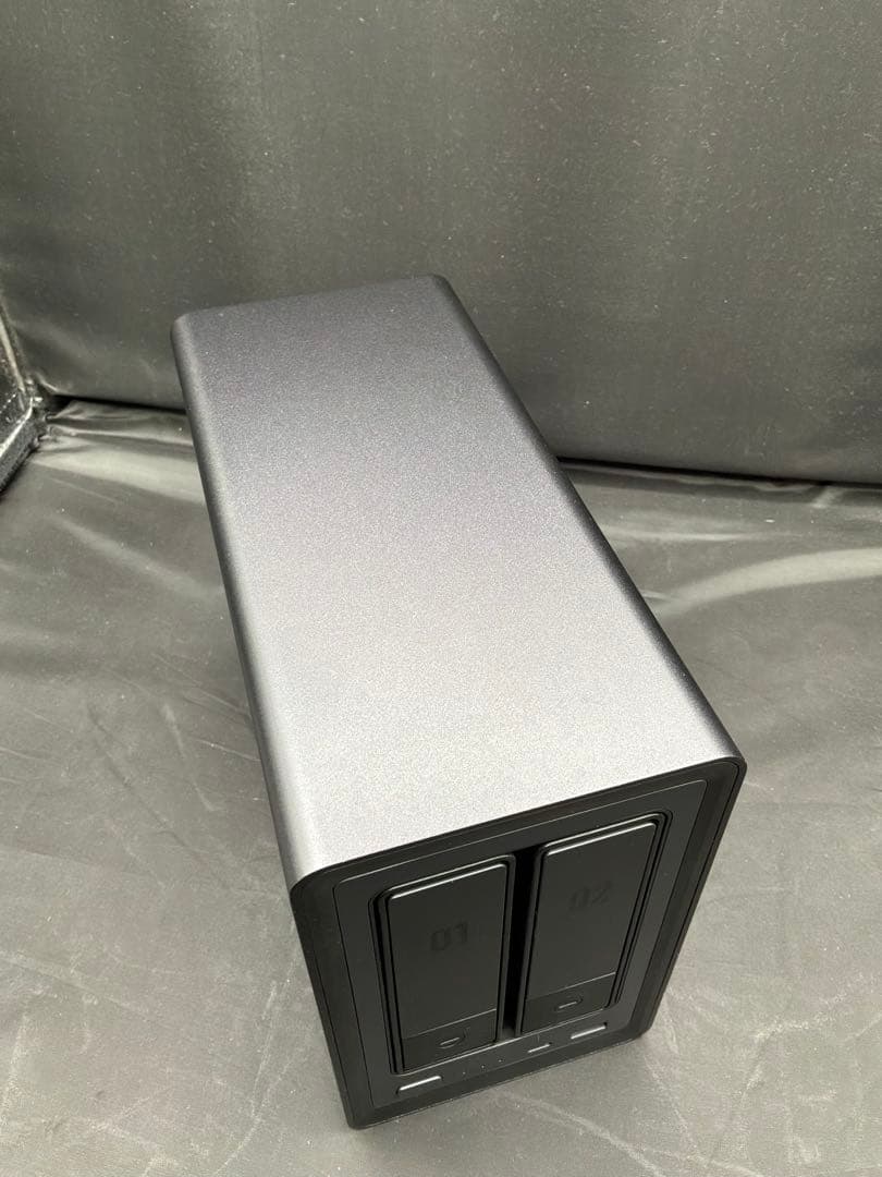 UGREEN DXP2800 NASync 2ベイ