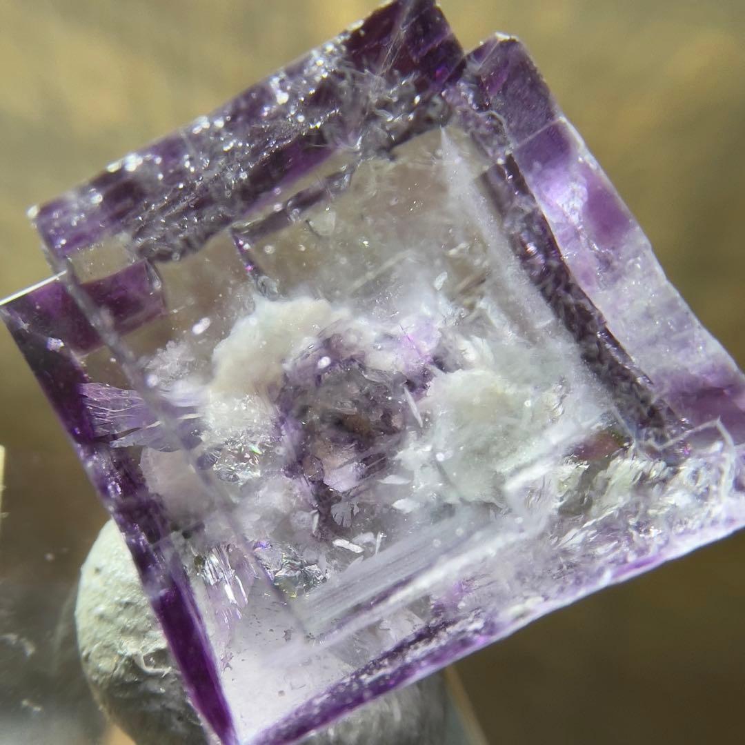 VIP-1003 中国　ヤオガンシャン産　フローライト原石＊ハイクリアパープル