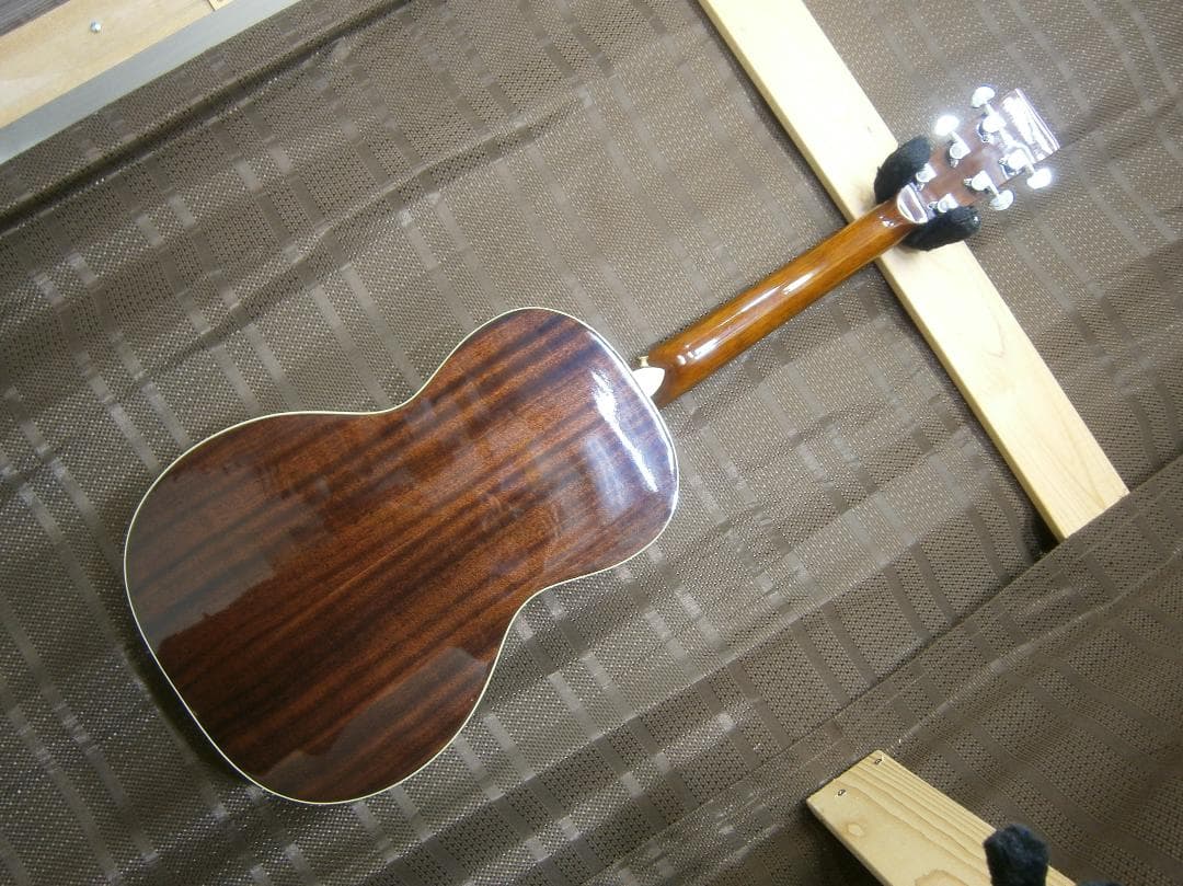 期間限定特価・中古超美品・ヘッドウェイ＜HG-35＞小ぶりボディ