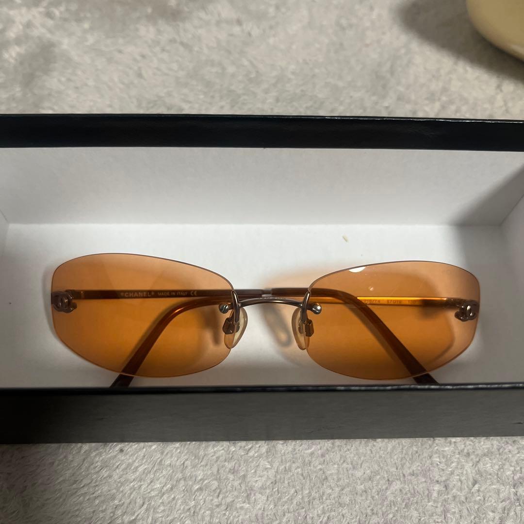 【CHANEL】オーバルサングラス オレンジレンズ ケース付き
