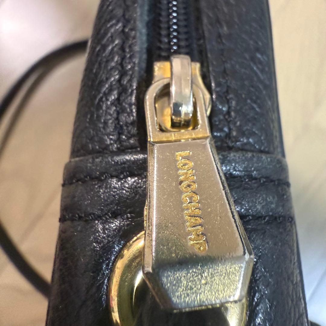【美品】LONGCHAMP ブラックレザー ショルダーバッグ　斜めがけバッグ