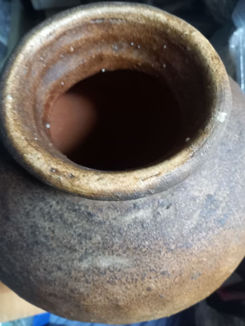 タイムセール信楽焼　綺麗な花瓶です。