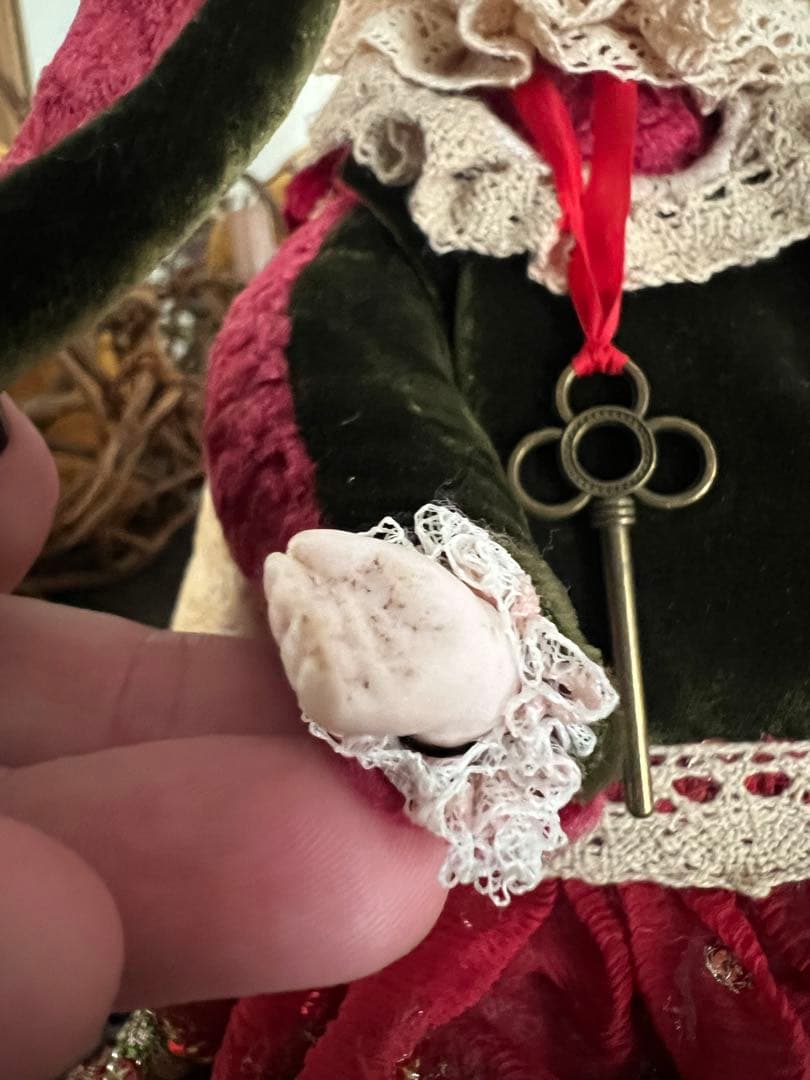 アンティーク動物コスチューム人形 ドール アンティーク　ビスクドール 人形