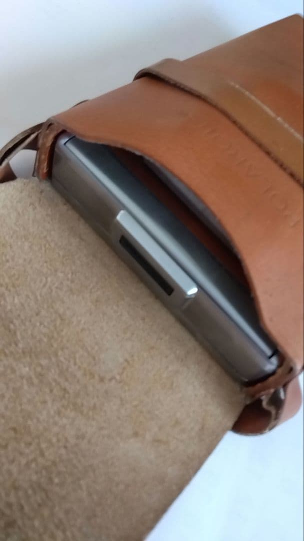 Polaroid　Camera　　SX-70　VINTAGE\r
alpha1