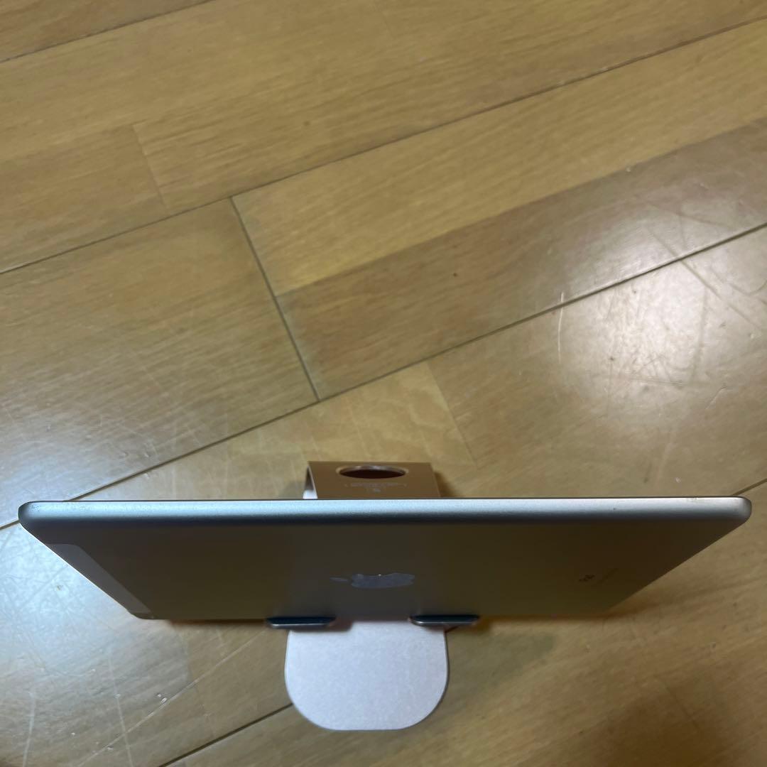 バッテリー新品同様96%！iPad （6世代）Wi-Fi + Cellular