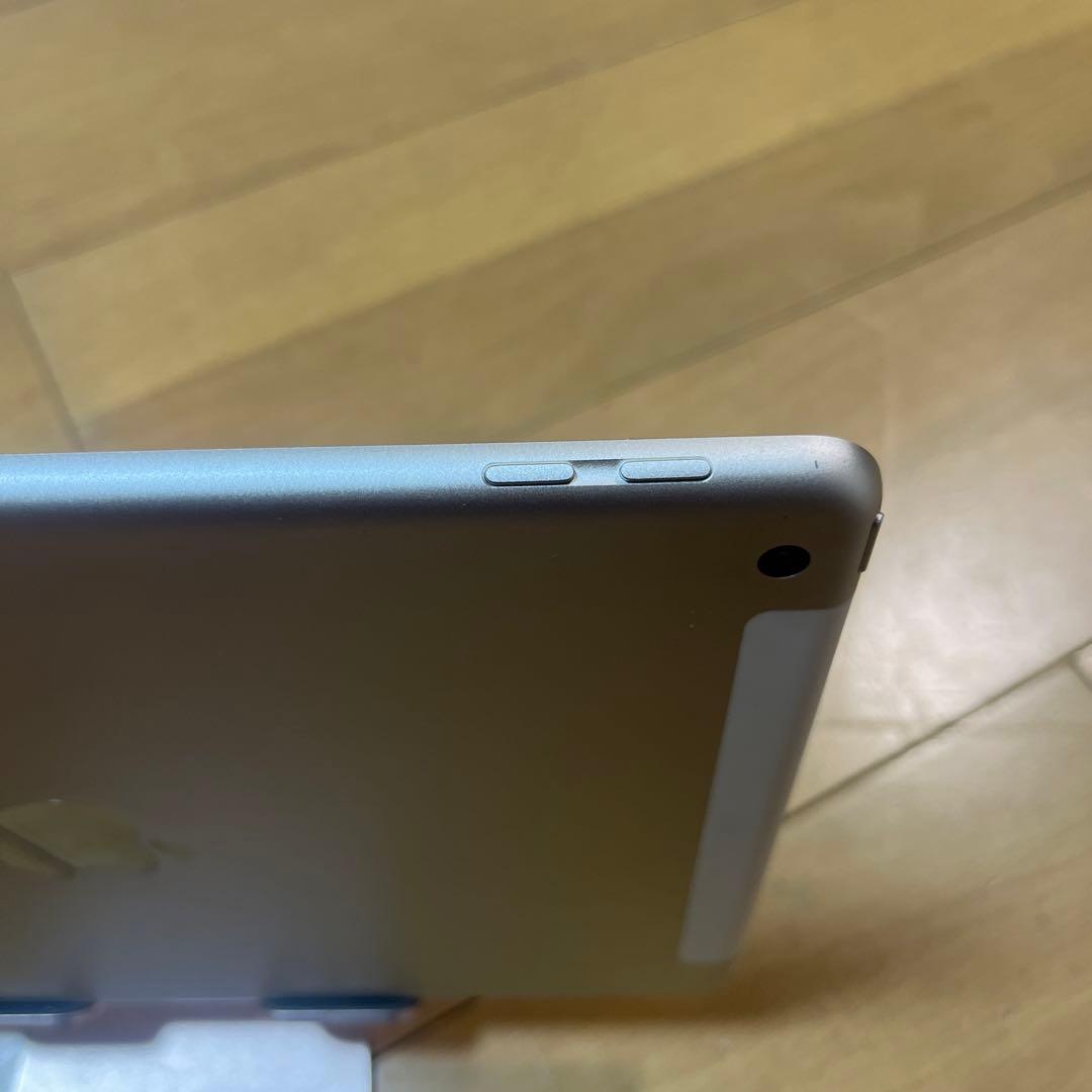 バッテリー新品同様96%！iPad （6世代）Wi-Fi + Cellular