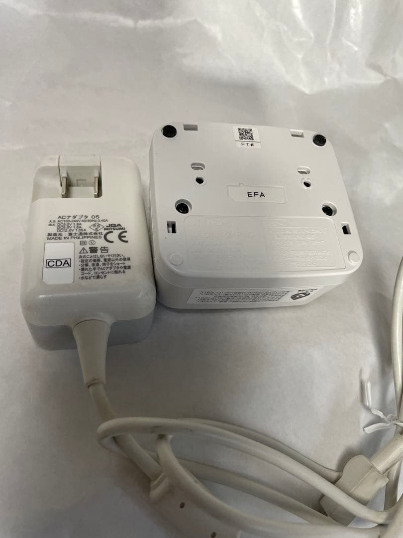 美品　docomo f-02j 折りたたみ式　らくらくホン　ゴールド ドコモ