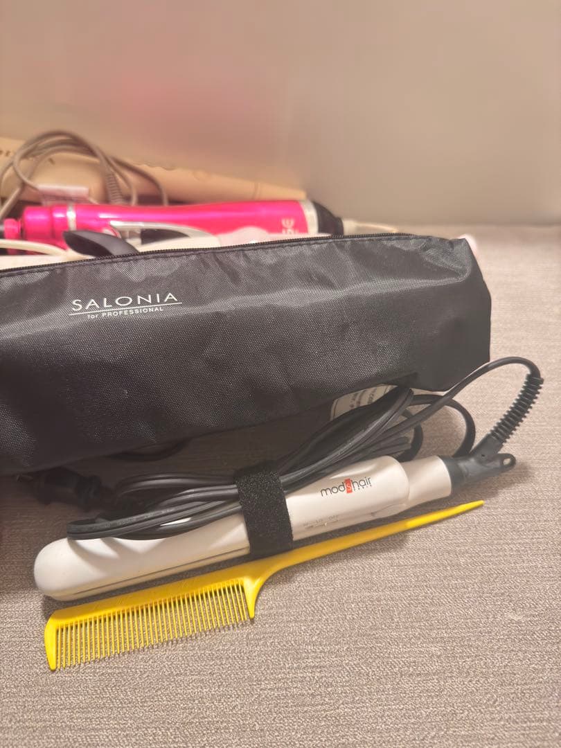 VODANA ヘアアイロン6点セット SALONIAバッグ、ブラシ付