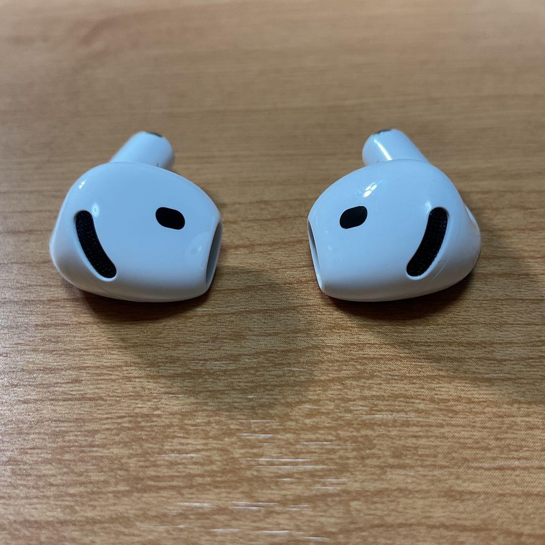 Apple AirPods 4 アクティブノイズ キャンセリング搭載