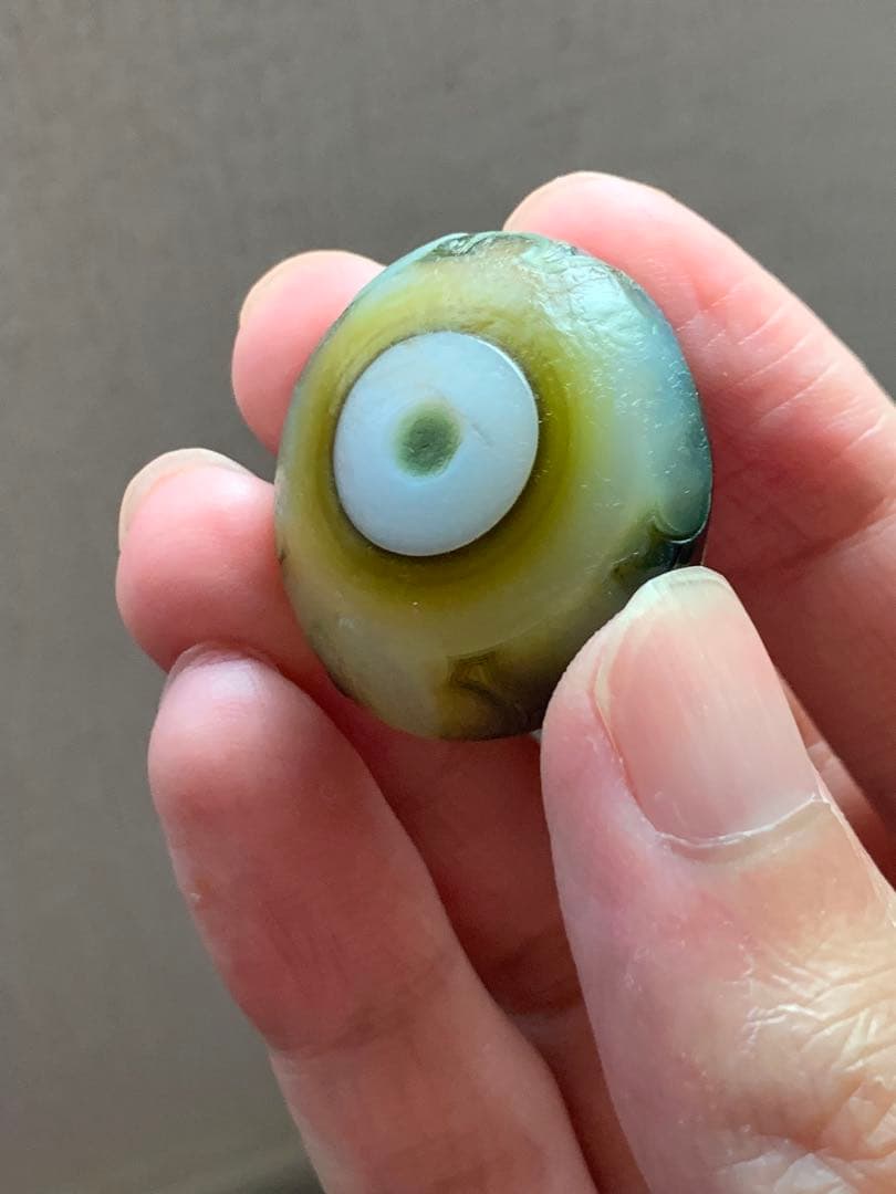 アラシャンゴビアゲート　蒙古瑪瑙　原石　水石　翡翠　オパール　根付　天珠 勾玉