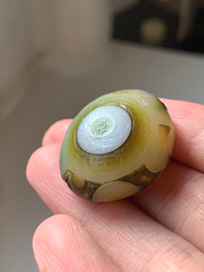 アラシャンゴビアゲート　蒙古瑪瑙　原石　水石　翡翠　オパール　根付　天珠 勾玉