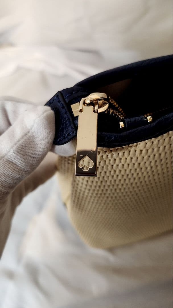 kate spade バッグ アイボリー/ネイビー　カゴ編み風トートバッグ　希少