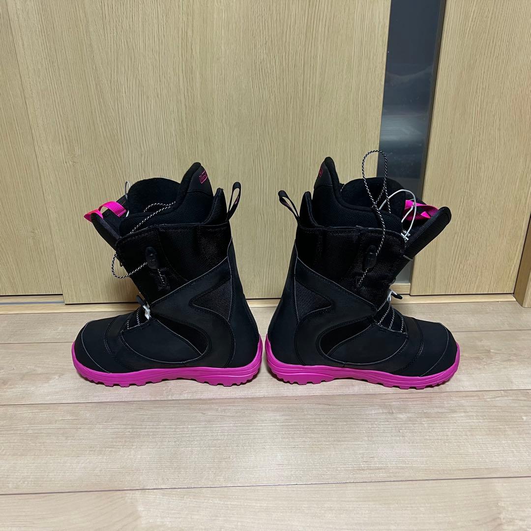 【極美品】BURTON スノーボードブーツ 女性用 黒/ピンク