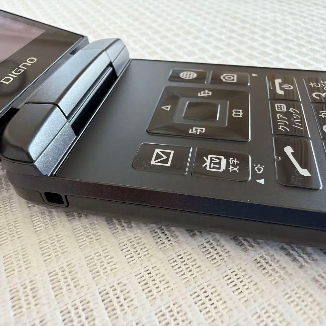 DIGNOケータイ3 京セラ902KCブラック