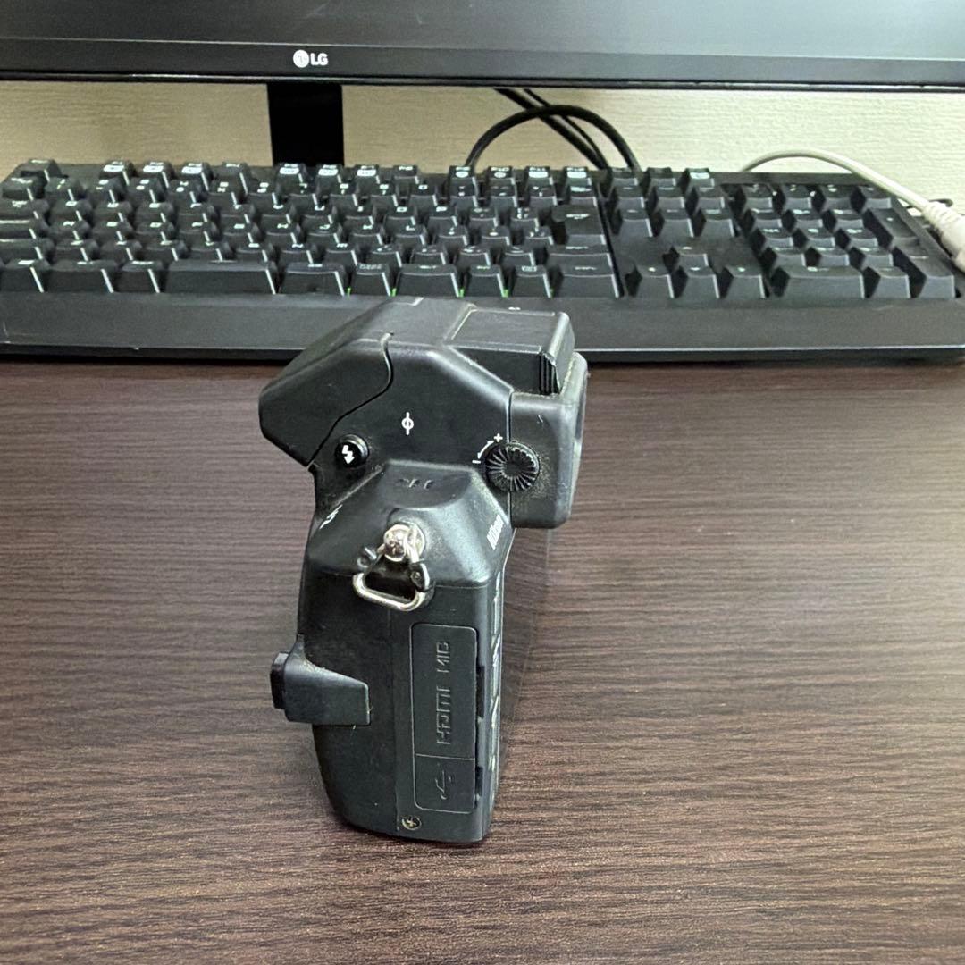 y*o様 【動作未確認】Nikon1 V2モデル