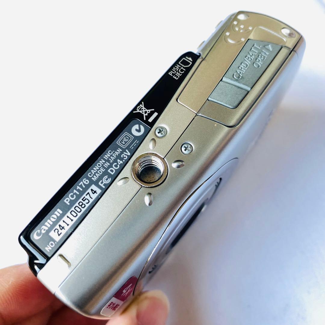 Canon キャノン IXY 800IS PC1176 シルバー デジカメ 中古