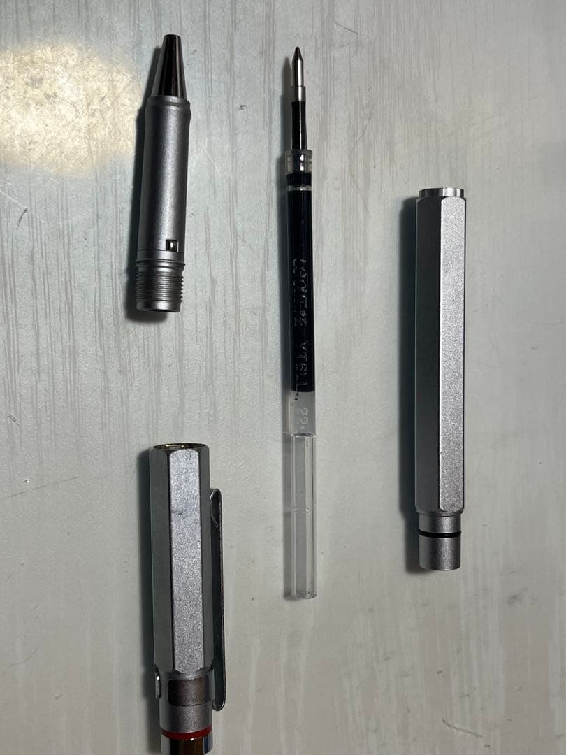 rotring ニュートン ローラーボール